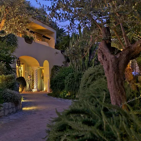 فندق أورسا ماغيوري 4*